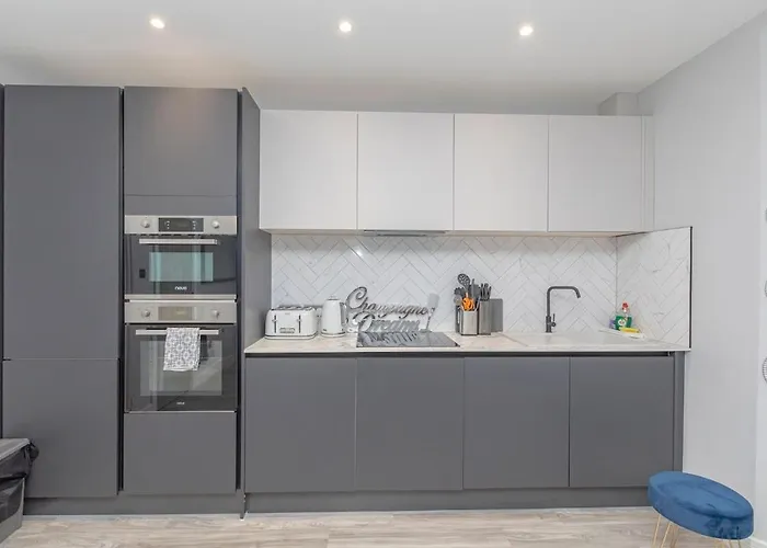 Bloomsaway Seafront One Bedroom Bn133Duk02